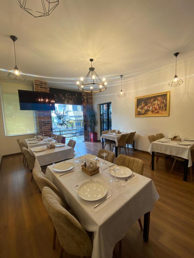 Peaky Hotel Durrës Eksteriør bilde