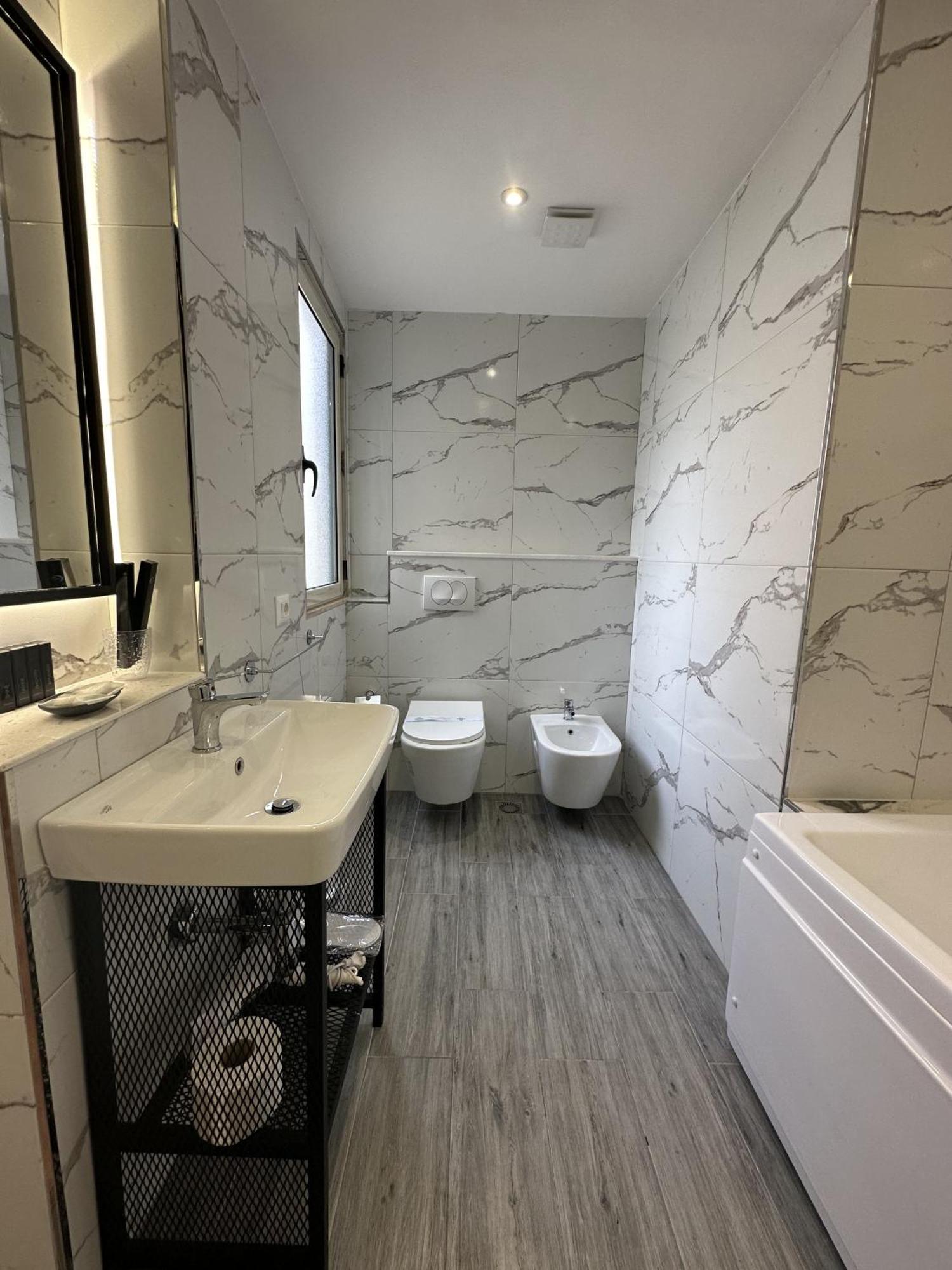 Peaky Hotel Durrës Eksteriør bilde