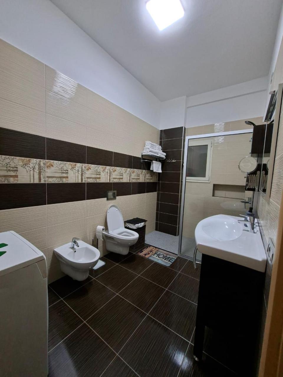 Peaky Hotel Durrës Eksteriør bilde